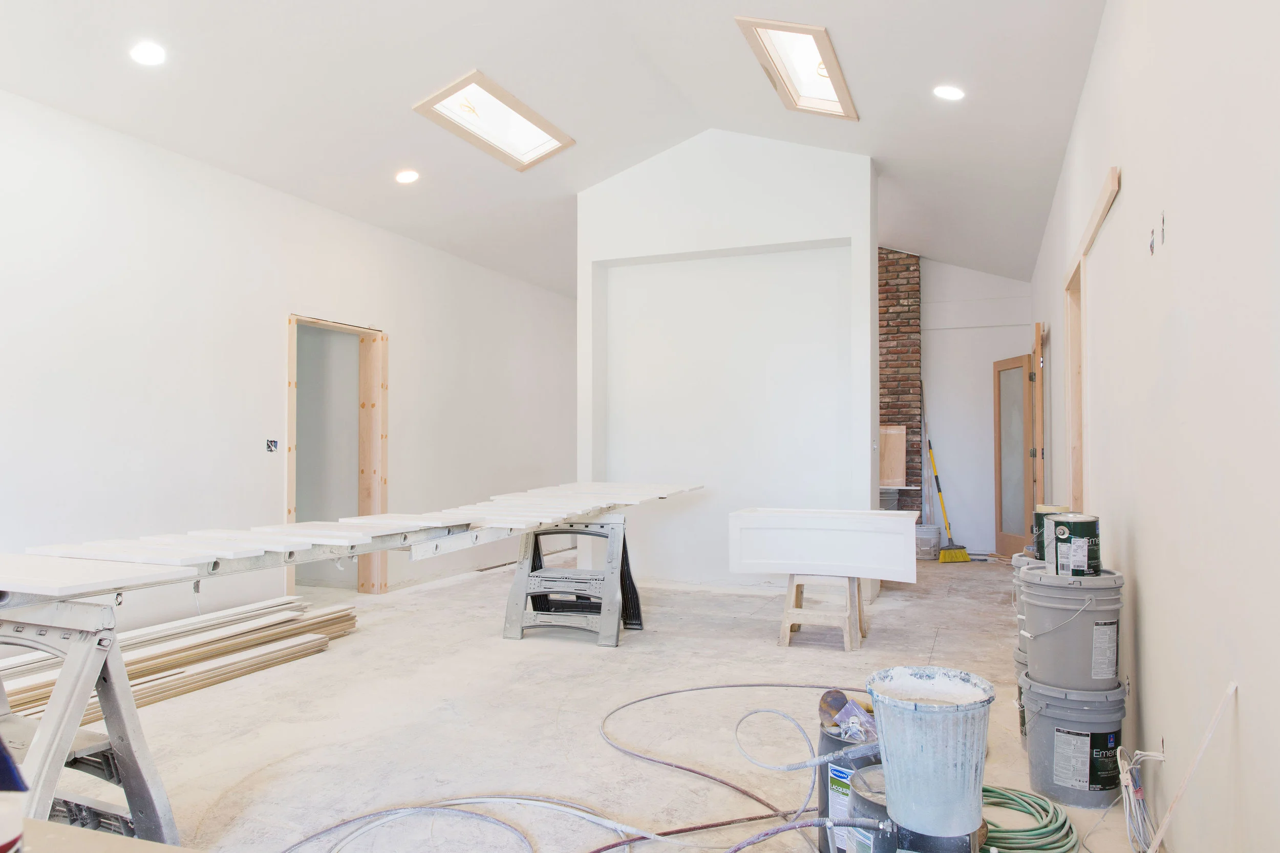 VIEW FROM FAMILY ROOM LOOKING TOWARDS THE FOYER