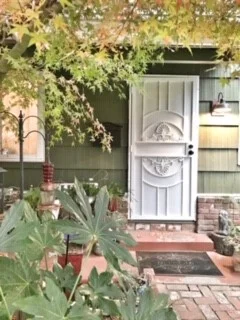 frontdoor.1.jpg