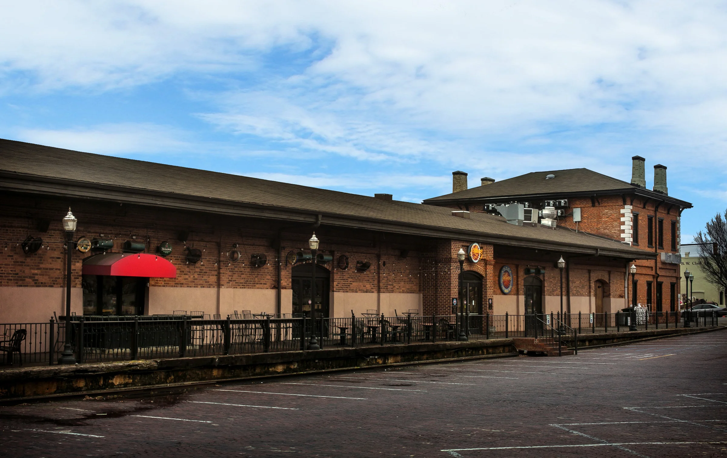 The Depot Building - 800 Gervais Street