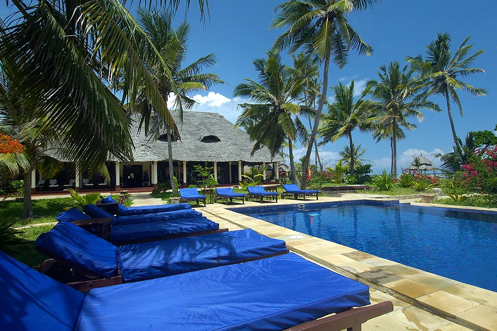 thepalms_pool.jpg