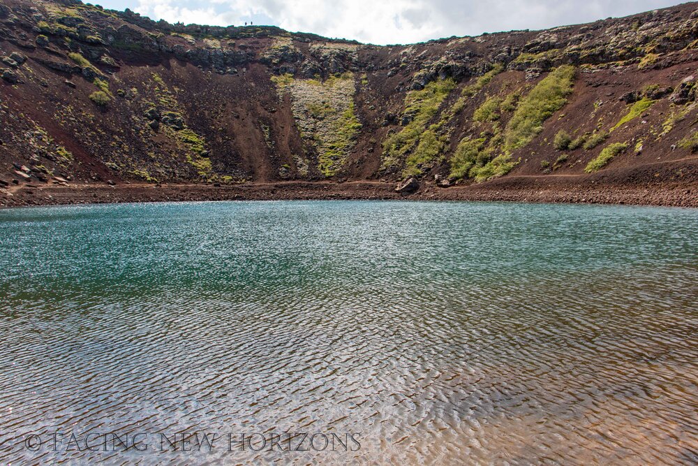  The beautiful water in the Kerið crater 