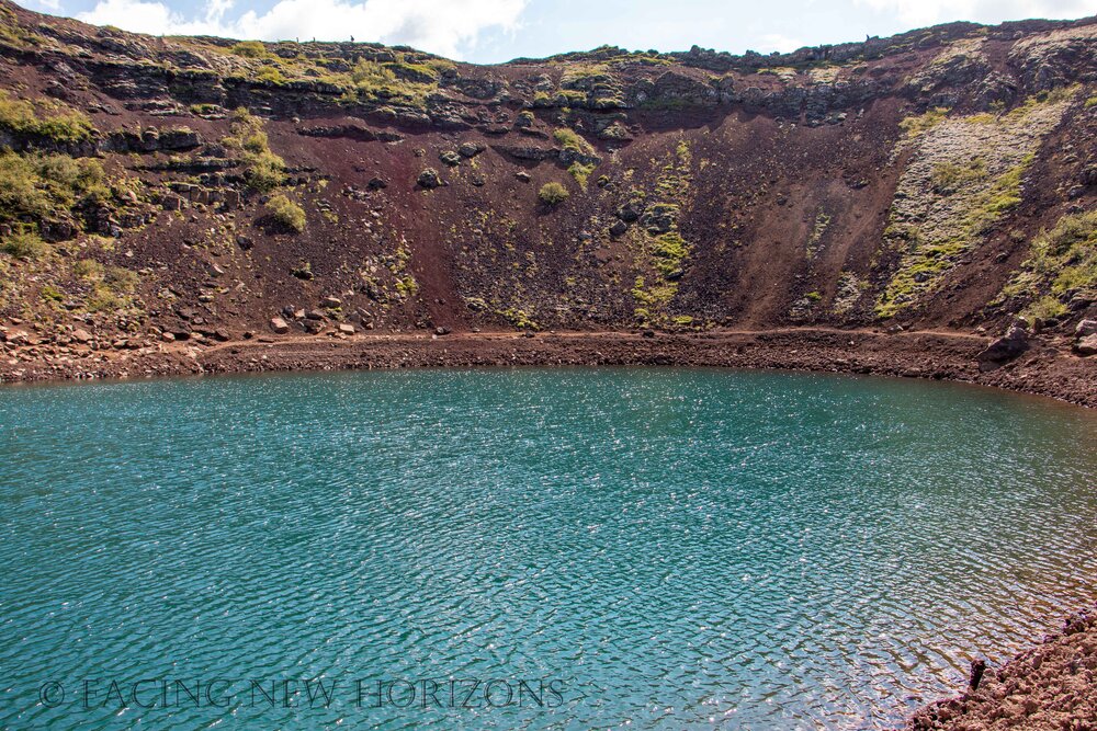  Blue water of Kerið crater 