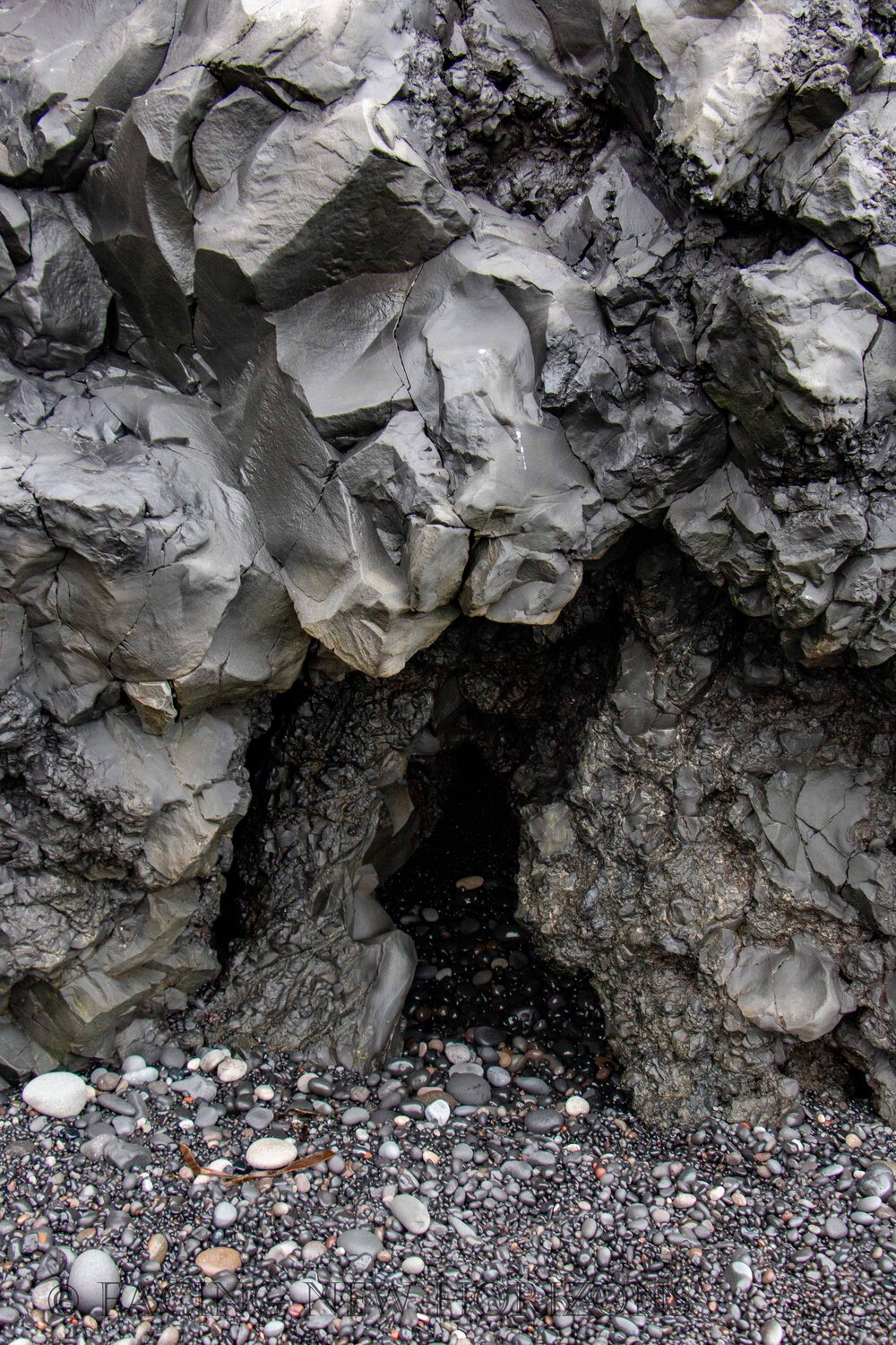  Small caves and tunnels in the rocks at Reynisfjara  