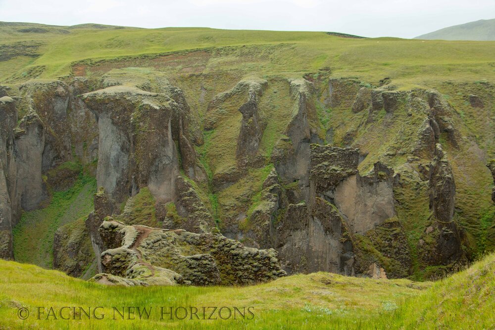  Patterns and colors of Fjaðrárgljúfur  