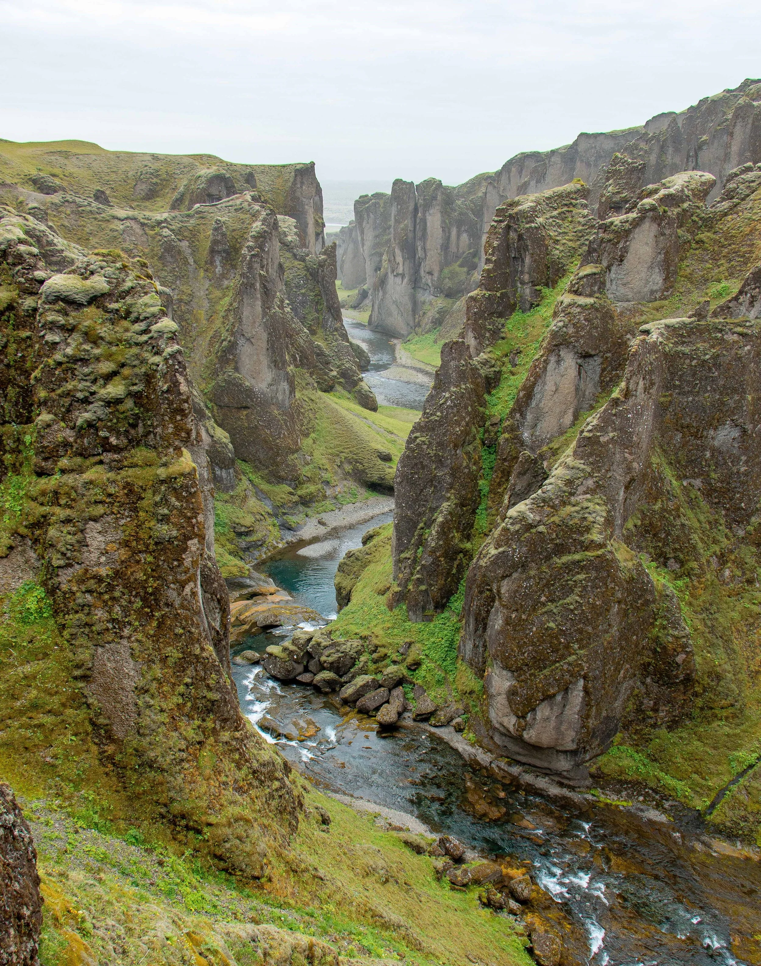 Fjaðrárgljúfur Canyon