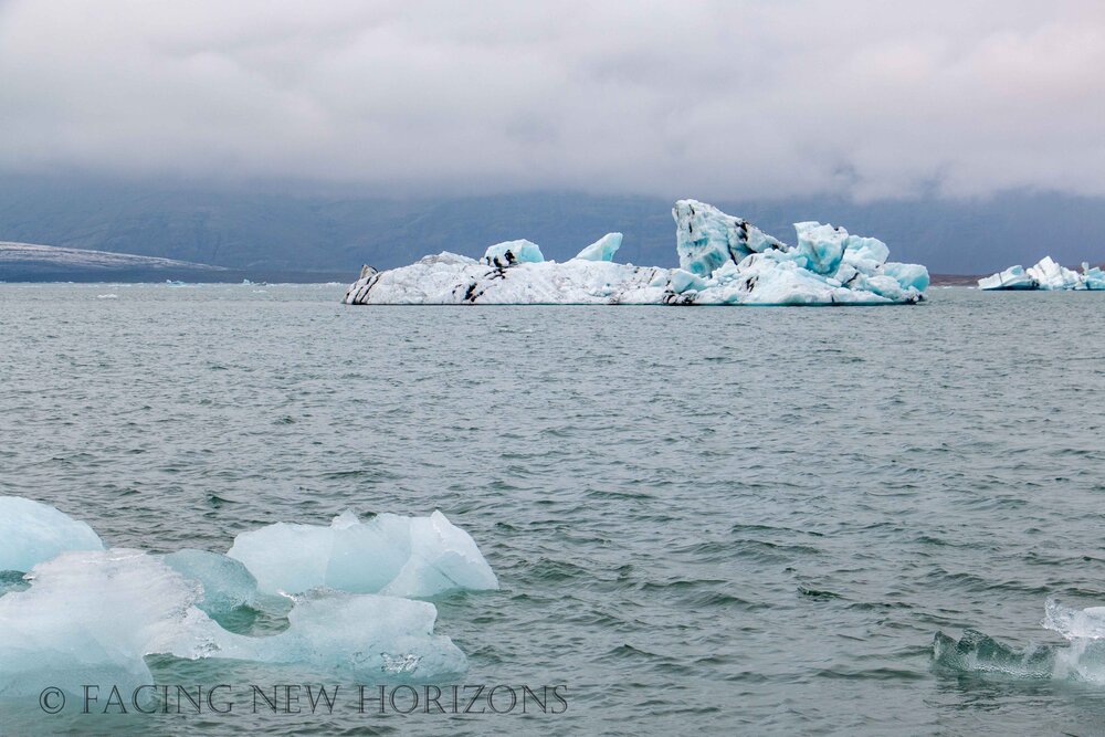  Icebergs at Jökulsárlón 