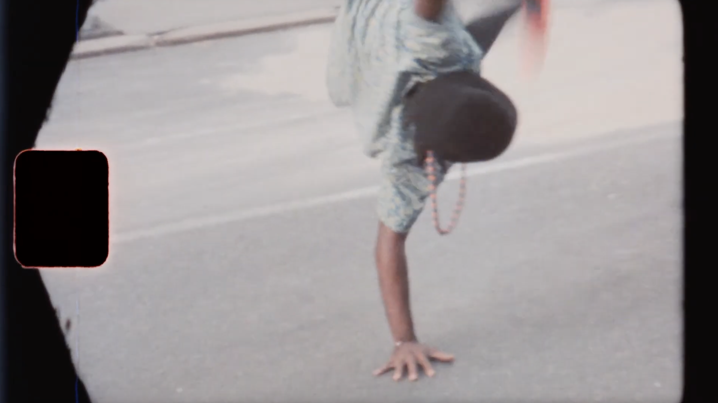 Super 8 - Handstand.png