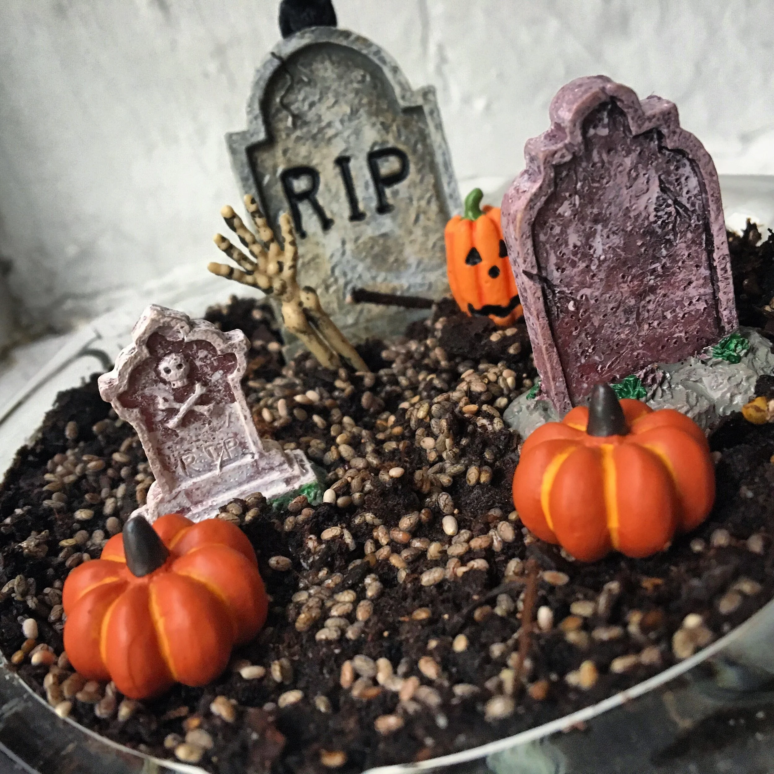 grave2.jpg