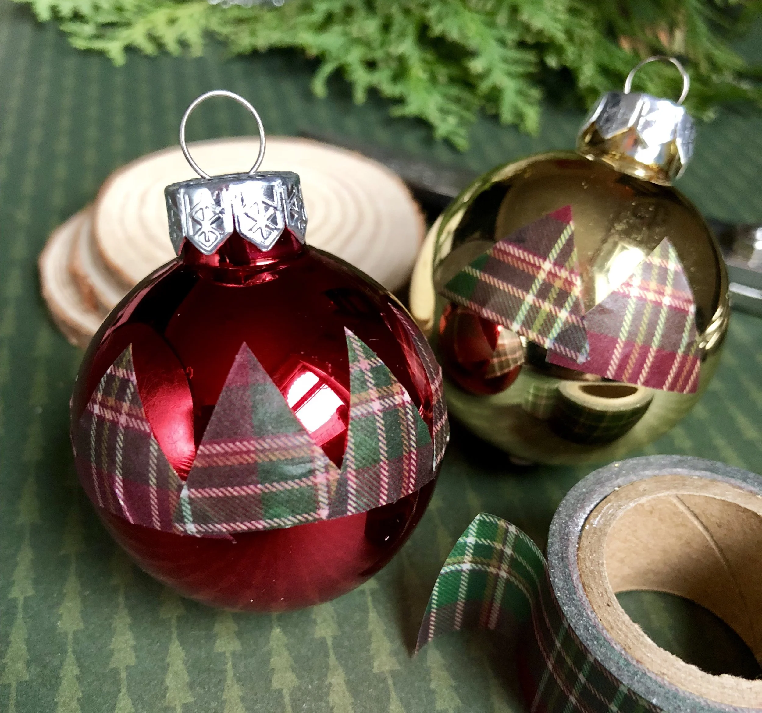 Mini Frosted Ornament Vase inspired by A Charlie Brown Christmas- Dollar Store Christmas DIY, upcycled ornaments