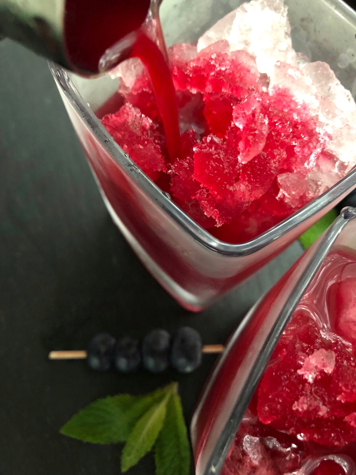 Bring your summer cocktails to the next level with this blackberry, blueberry mint make-ahead simple syrup recipe. #cocktails #simplesyrup #blueberries #blackberries #cocktailrecipe #summerdrinks #blueberrycocktail #blackberrycocktail #summercocktail #easycocktail #makeaheadcocktails #summerlemonade #whiskey #whiskeydrink #whiskeycocktail #whiskeylemonade #wishfarms