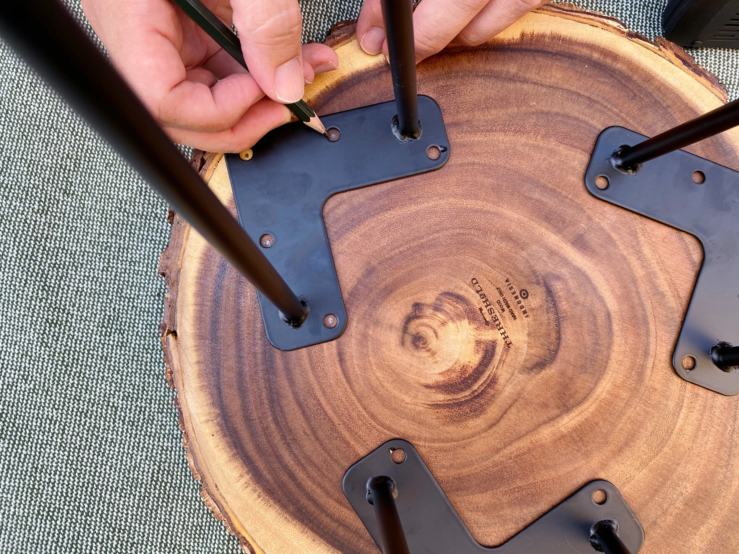 Easy DIY Wood Slice Side Table — Crafty Lumberjacks