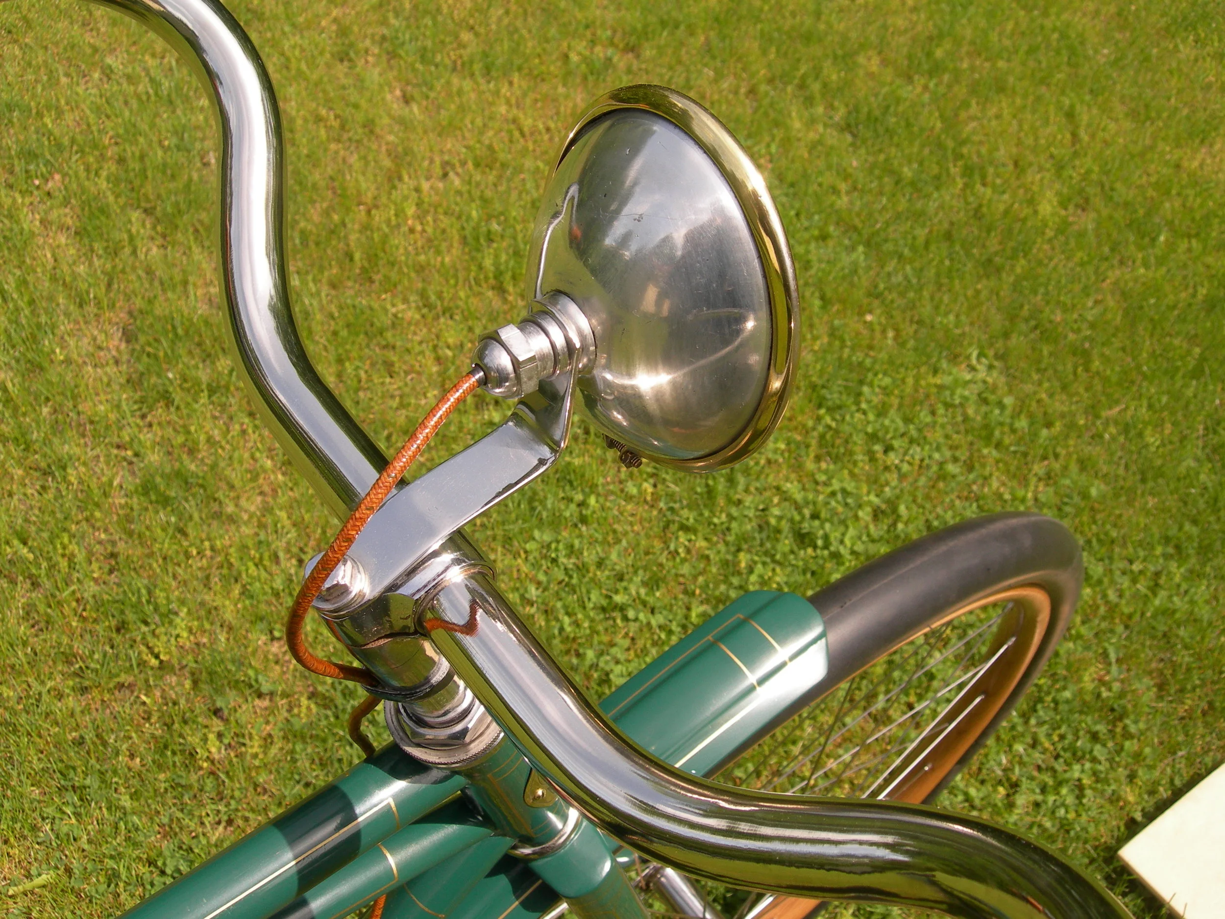 1918-columbia-built-mens-winchester-handlebar-detail_11123317864_o.jpg