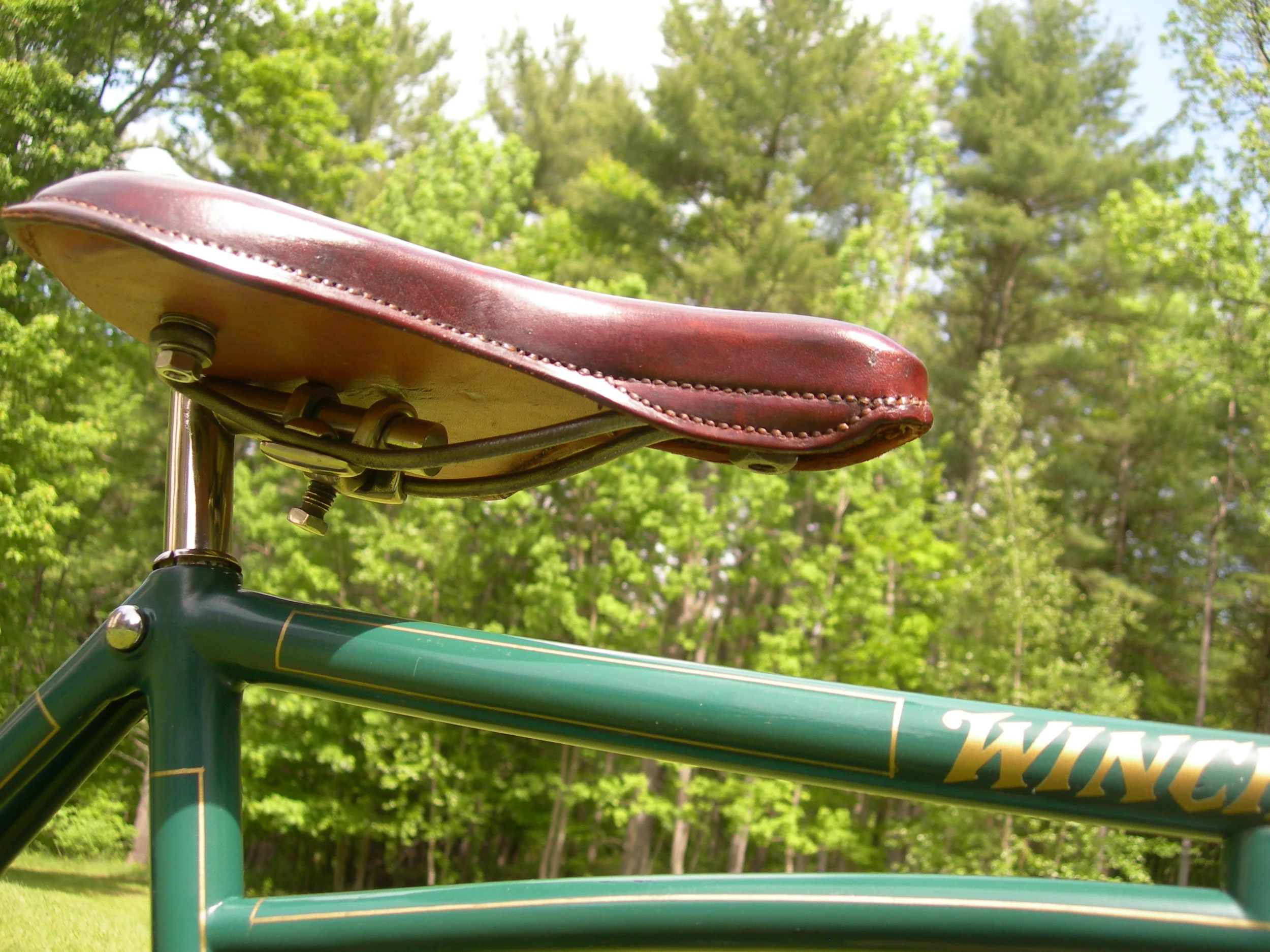 1918-columbia-built-mens-winchester-saddle-detail_11123238714_o.jpg