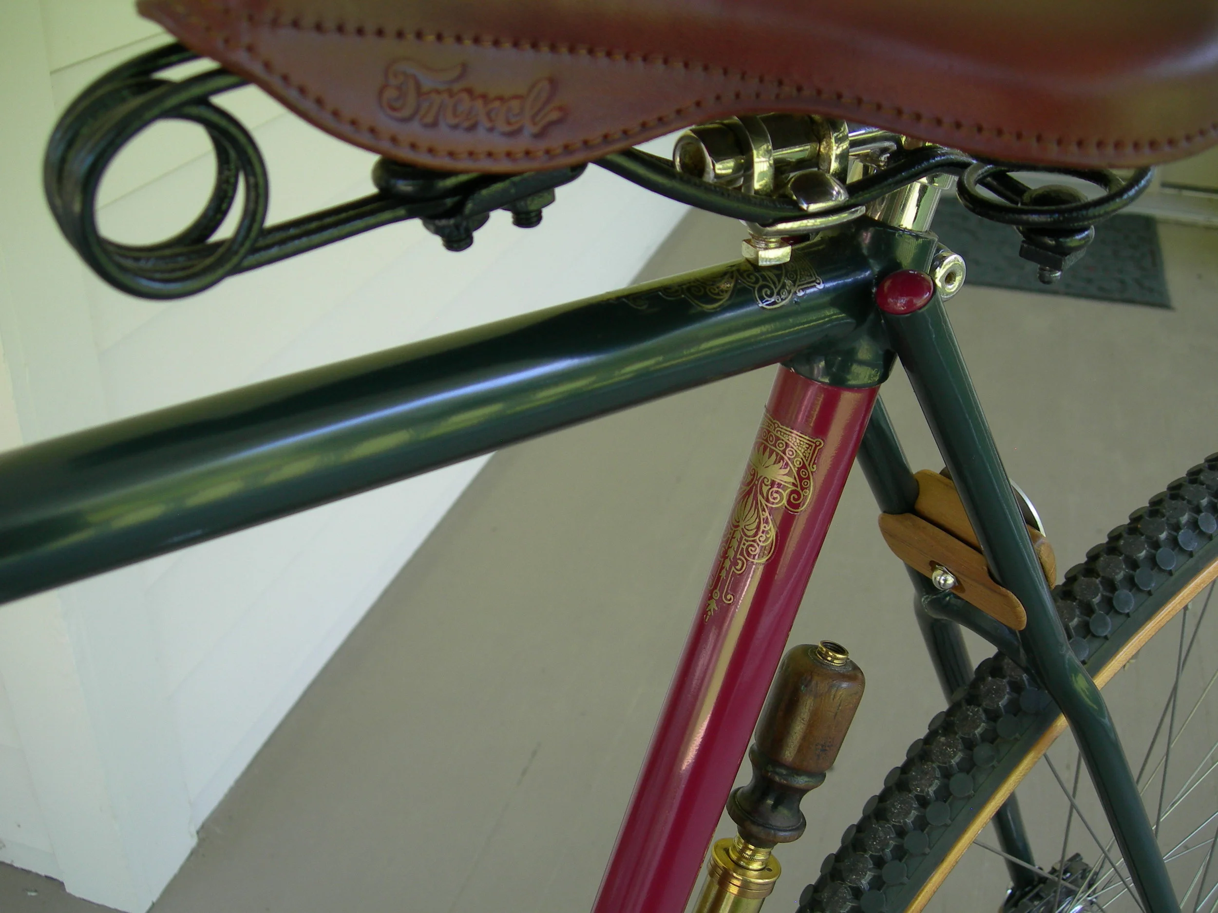 gormully--jeffrey-rambler---detail_7211994804_o.jpg
