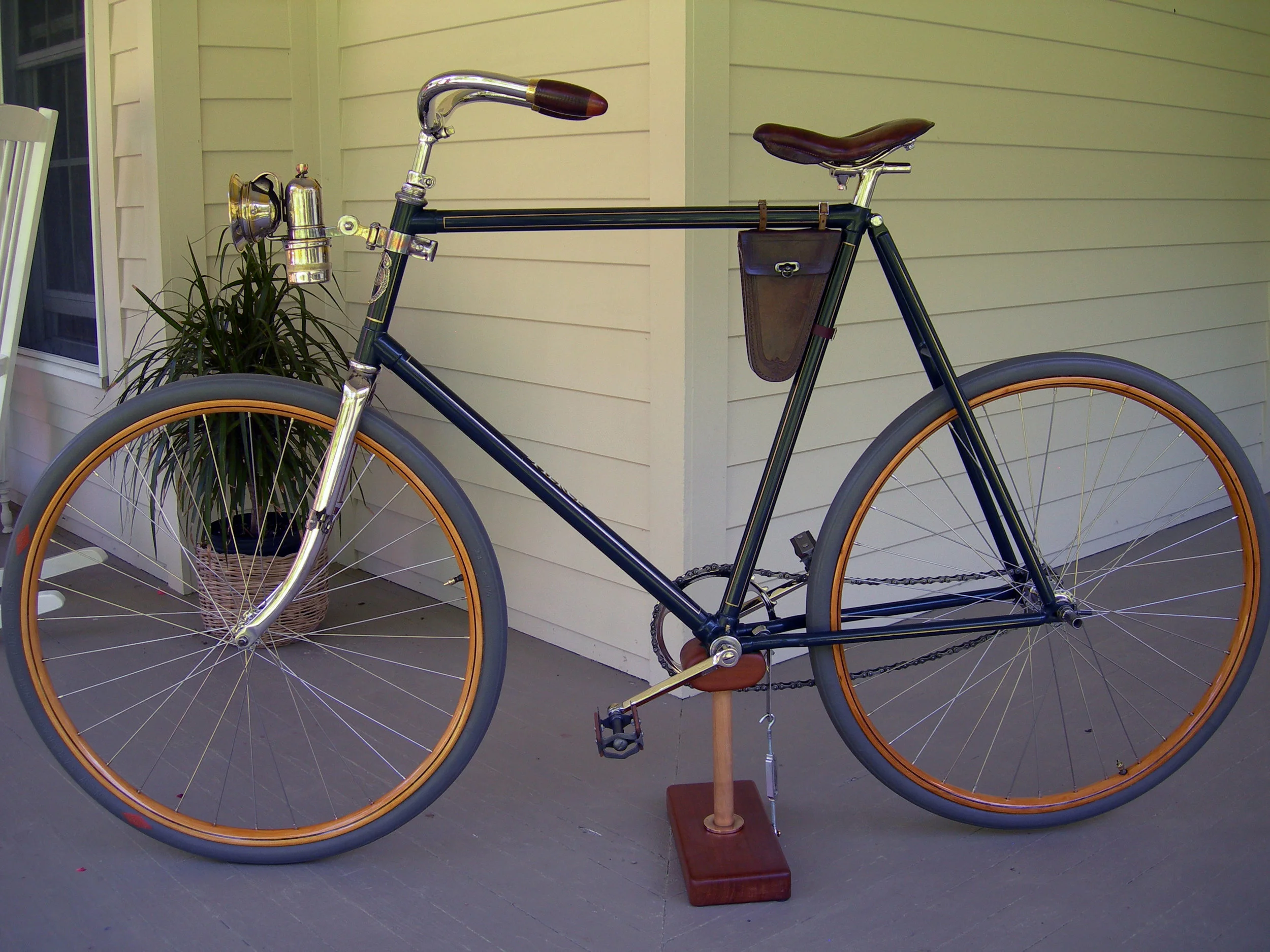 pierce-1897---full-view_7262185938_o.jpg