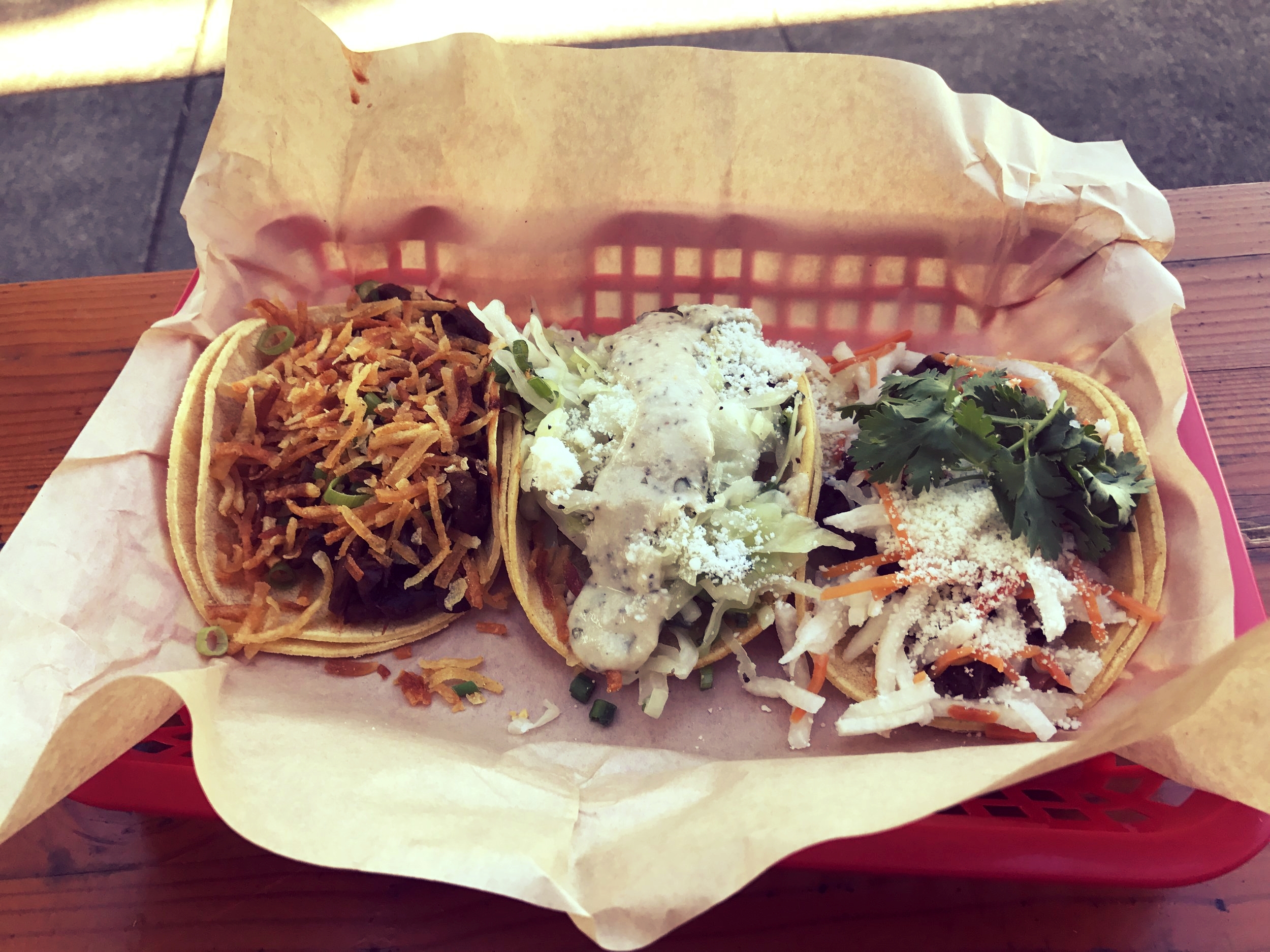 Week 1: 8 Weeks to a Greener Life and a Bluer Sea - 5 Reasons to shop at your local Farmer's Market