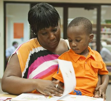 parent child reading.JPG