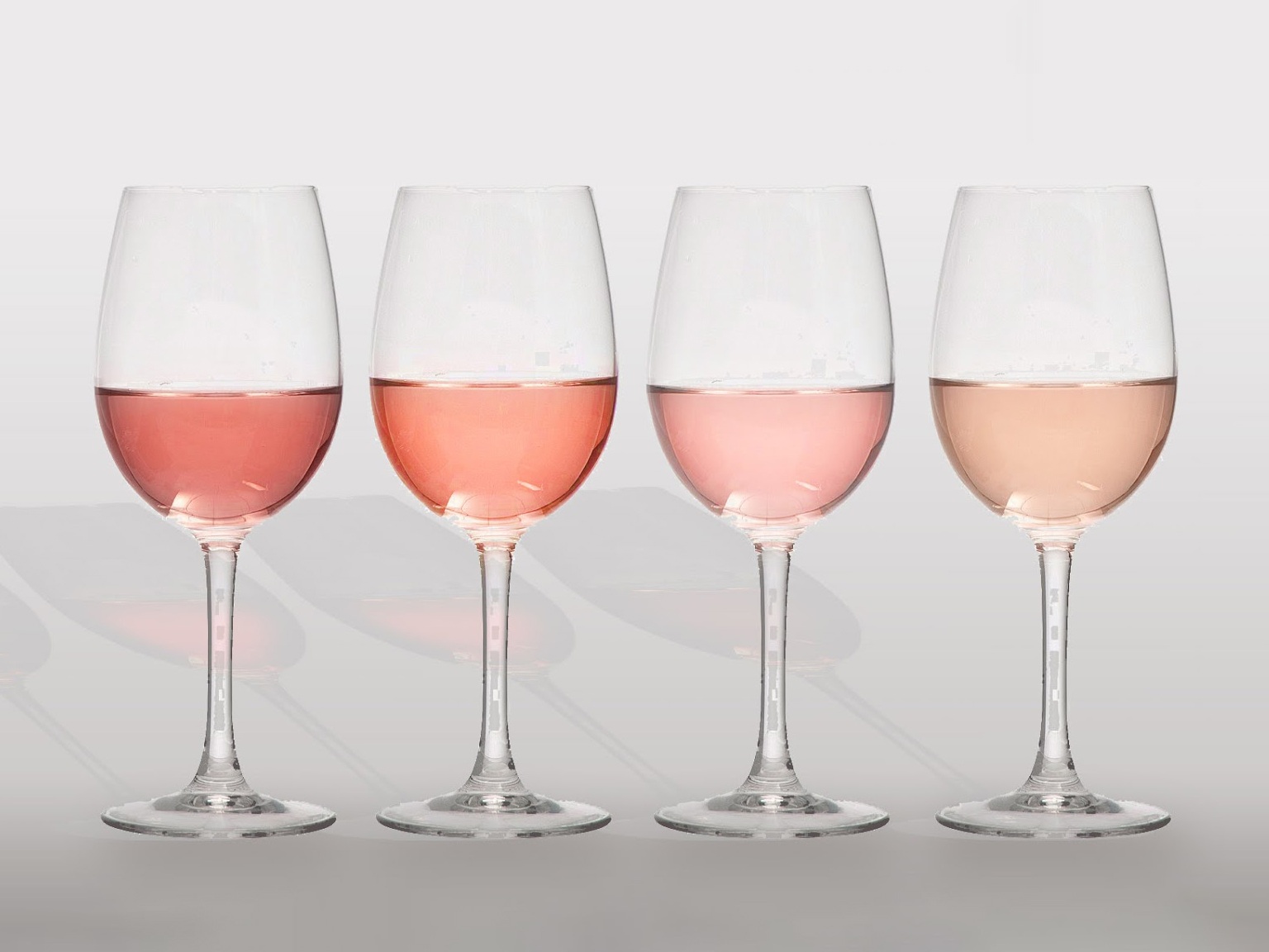 rose-wine-glasses_Edit.jpg