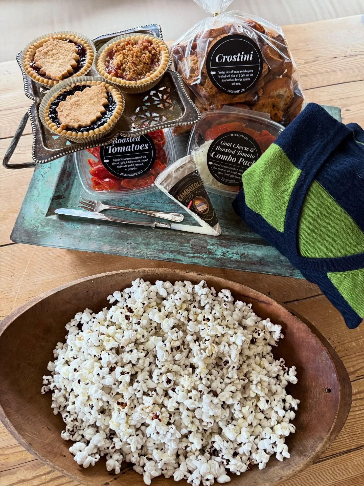 Celebrate the Seahawks with wholesome &amp; delicious treats from Anjou. Hope to see you this weekend! 

Fri - Sun 8-3