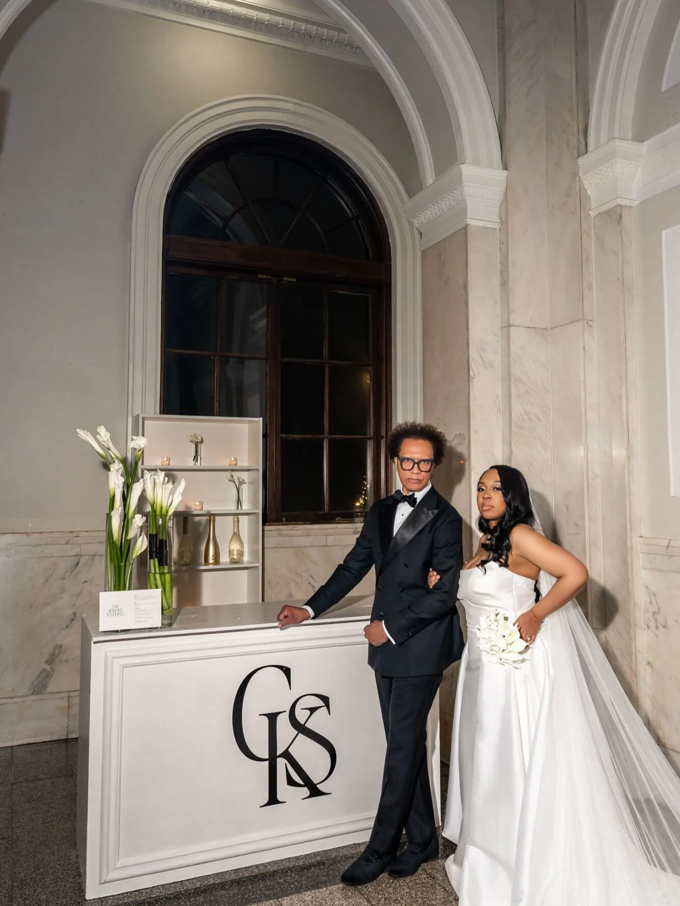 Such a beautiful bar set up for this classic wedding set up. 

Congratulations Kia &amp; Clinton

Photographer: @lajoyphotographyllc 
Planner: @theeventguysatl 
Venue: @historicdekalbch
Caterer: @phenomenalfoodcatering