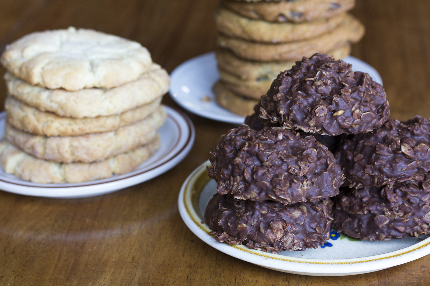 Flying-M_Bakery_Cookies_Stack.jpg