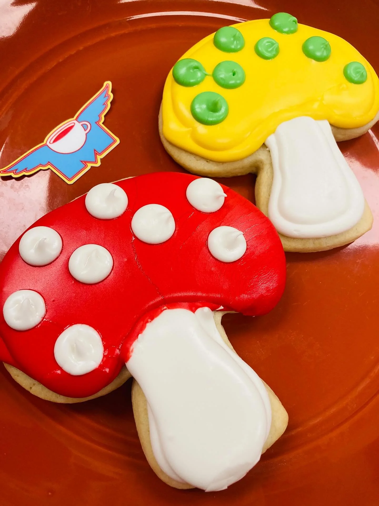 Sugar Cookie Friday: Shrooms Edition! 🍄🍄&zwj;🟫 #flyingmboise #flyingm #downtownboise