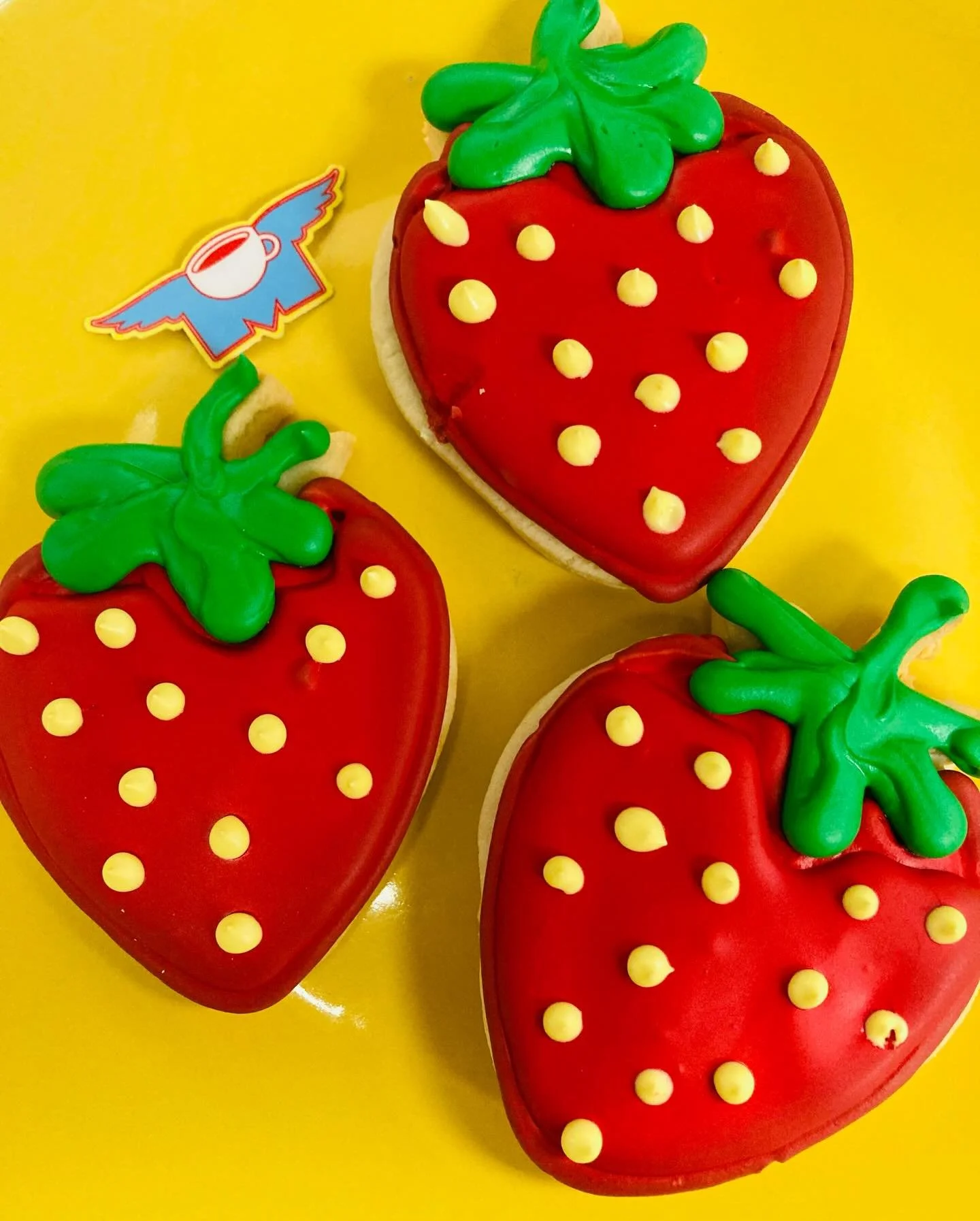 Sugar Cookie Friday! In the case now! 🍓#flyingmboise #flyingm #downtownboise