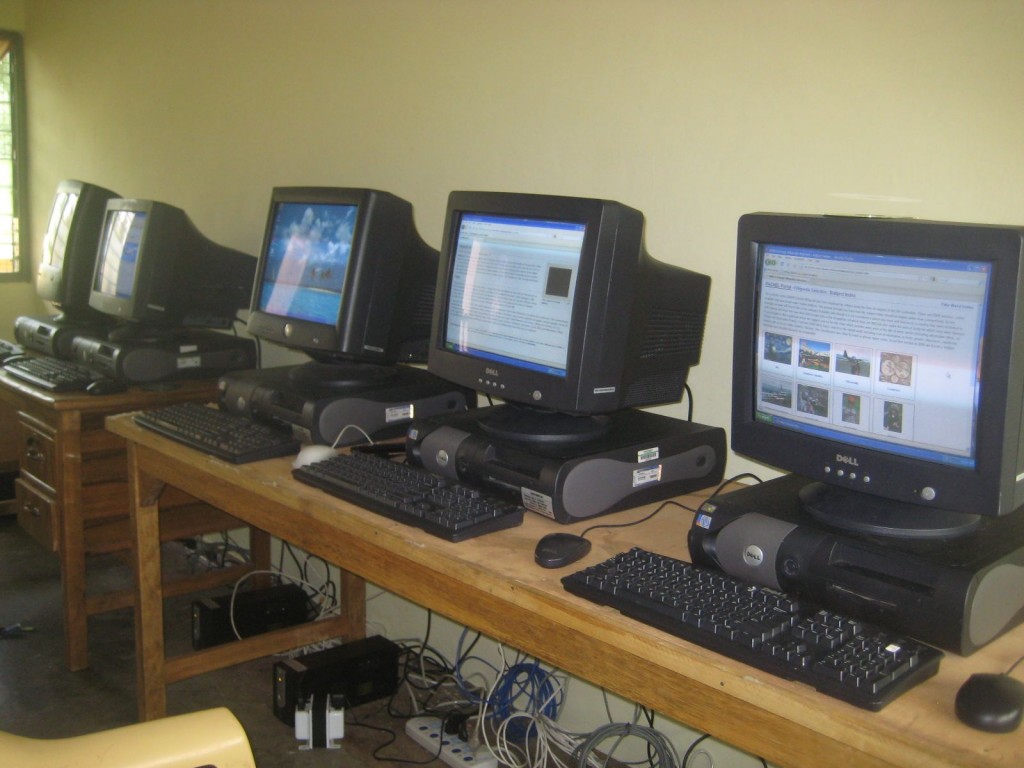 Computer Lab and Medical Resource Center