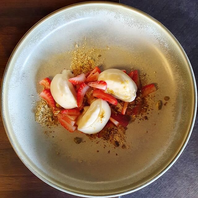 Lemon ice cream mochi, chardonnay strawberries, pistachio sherbet