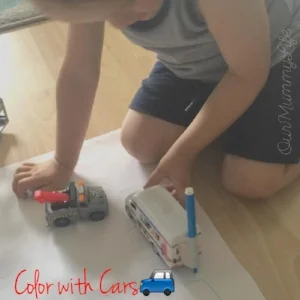🚗Color With Cars🚙 If your child loves playing with cars, then they will love this craft! Color with cars is a great way to add a layer of learning and fun to an already cool activity. Materials Needed: Small toy cars 🚗🚕🚙 Markers or crayons Tape Paper Find some of your child's favorite toy cars and tape a marker or crayon to the back. Lay a large piece of paper on the floor or table top. Encourage your child to draw shapes or have a fun race! Enjoy!!!