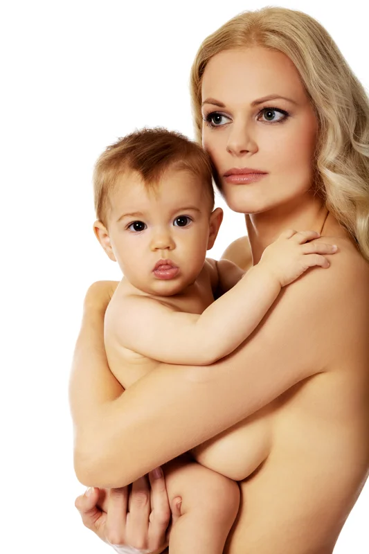 Carrying your baby Beyoncé style or not?