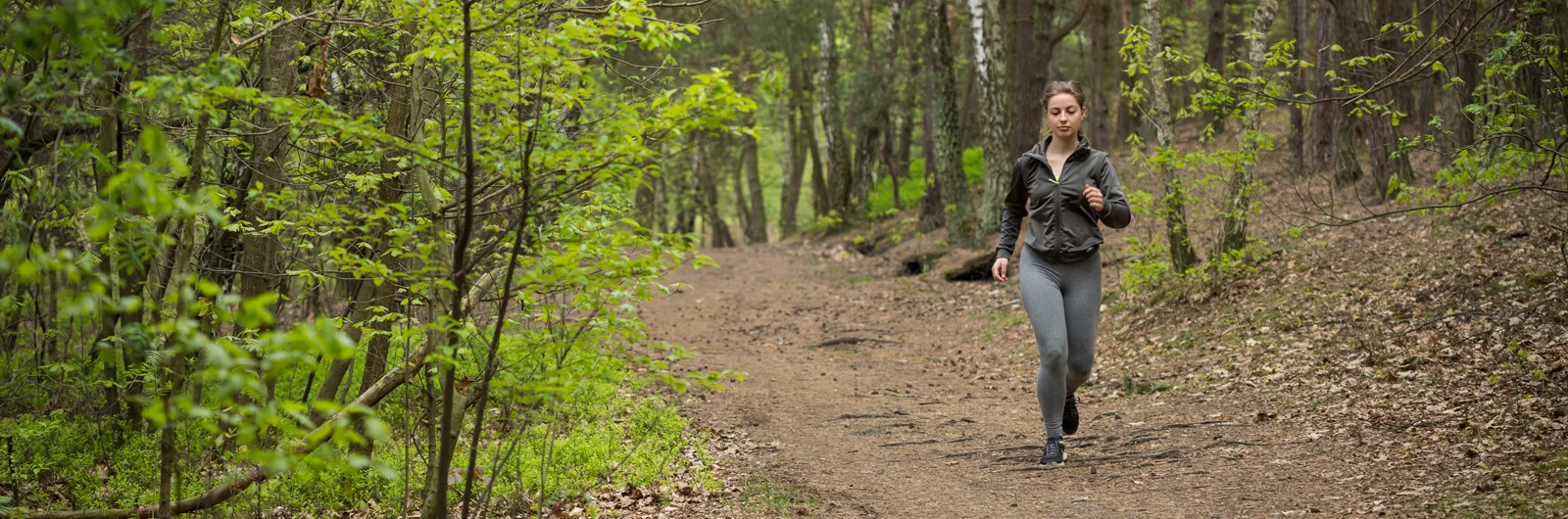 How to avoid knee pain when lifting your baby