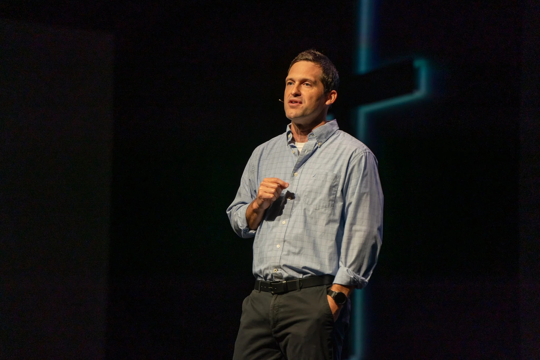 3 Sunday Services Page Header Photo.jpg