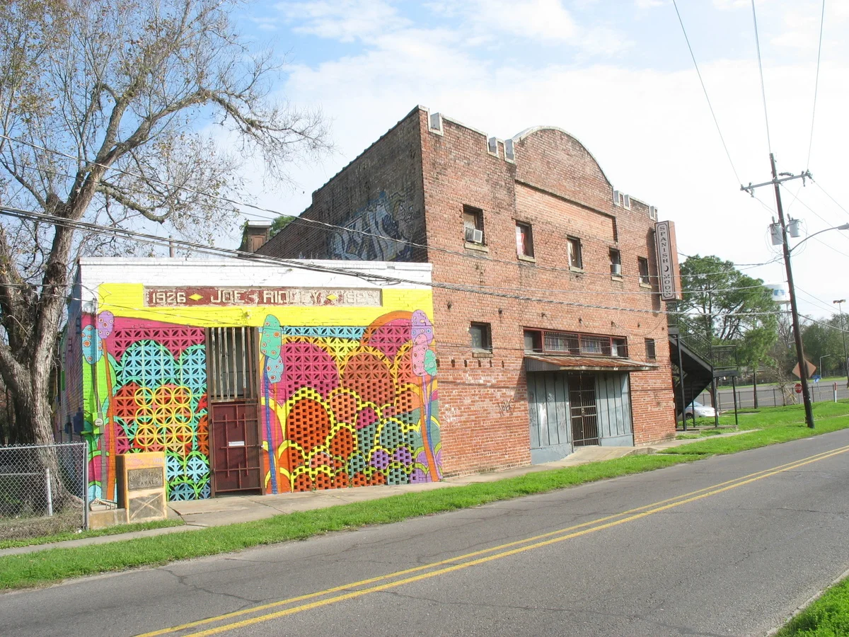 Spanish Moon, 1109 Highland Road