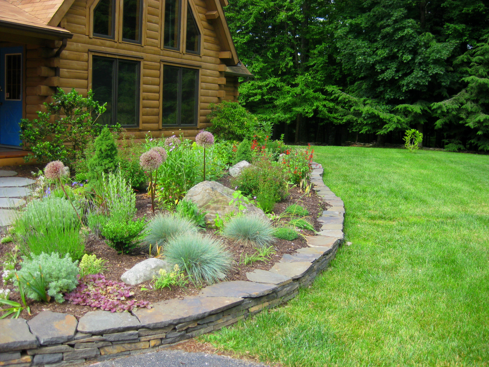Landscaping projects June 09 019.jpg