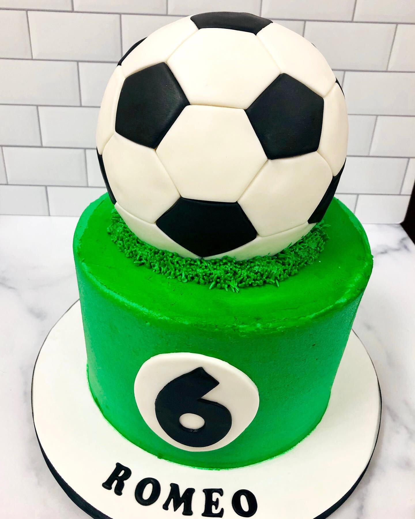 soccer-cake-gluten-free-kids-birthday.jpg