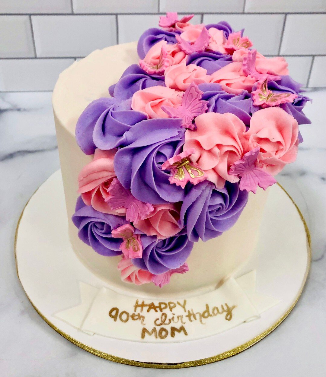 gorgeous-90th-birthday-cake.jpg
