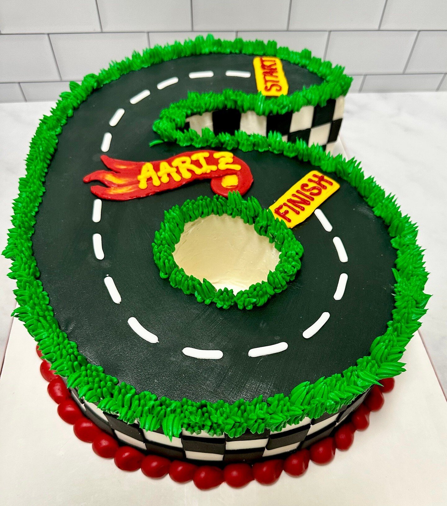 Race you to the party! 🏎️

#racecarcake #kupcakekitchen #wantcake #racetracklife #cakeinspiration #instacake #cakegram #birthdaycakeideas #birthdayideas #birthdaypartyideas #birthdayinspiration #birthdayideasforkids #customcakes #3dcake #3dcakes #ca