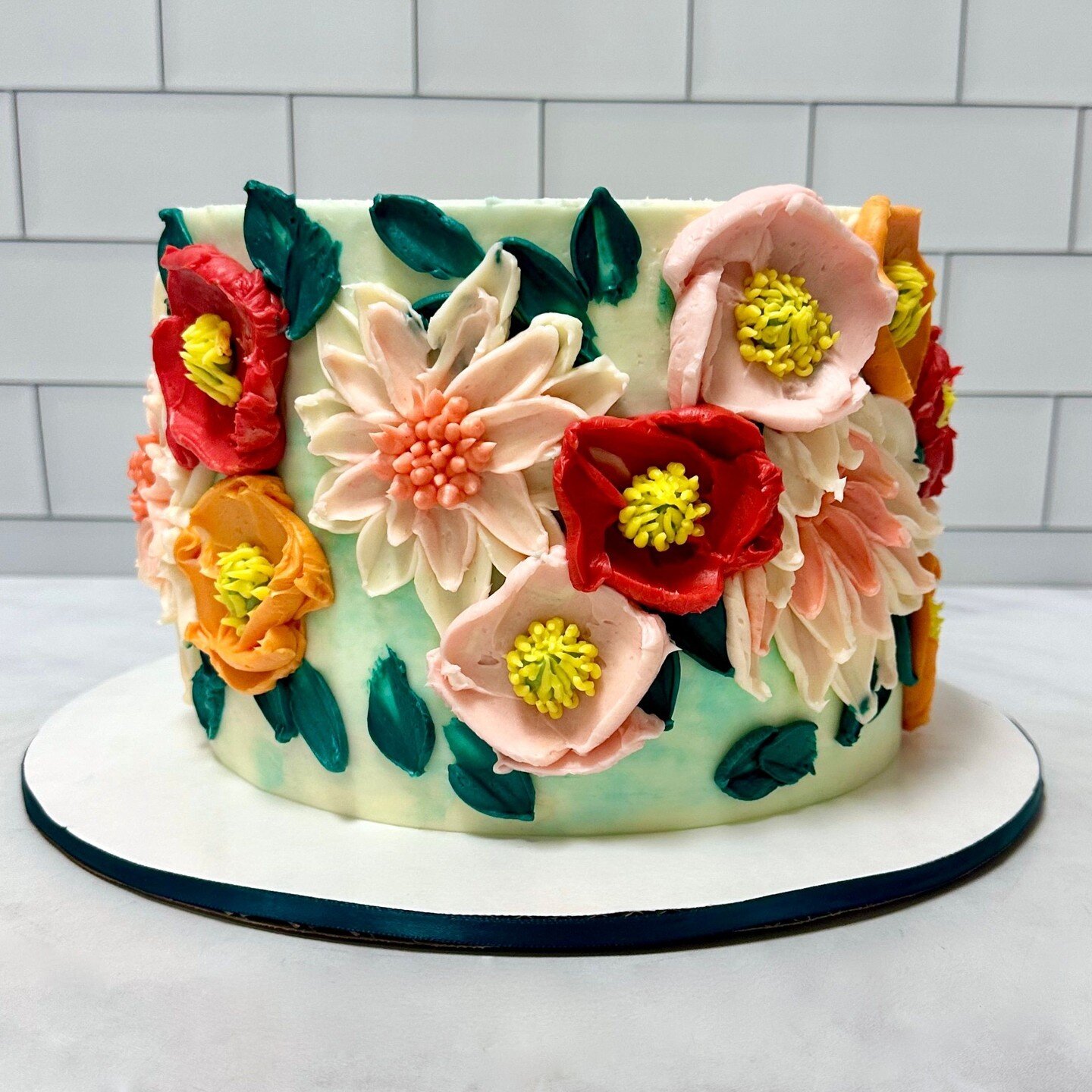 We 👏 Love 👏 Buttercream 👏 Flowers 💐

#buttercreamflowerscake #kupcakekitchen #wantcake #buttercreamflowers #buttercreamflowercake #buttercreamfloral #buttercreamflorals #buttercreamflowercakes #buttercreamrose #buttercreamroses #buttercreamart #b