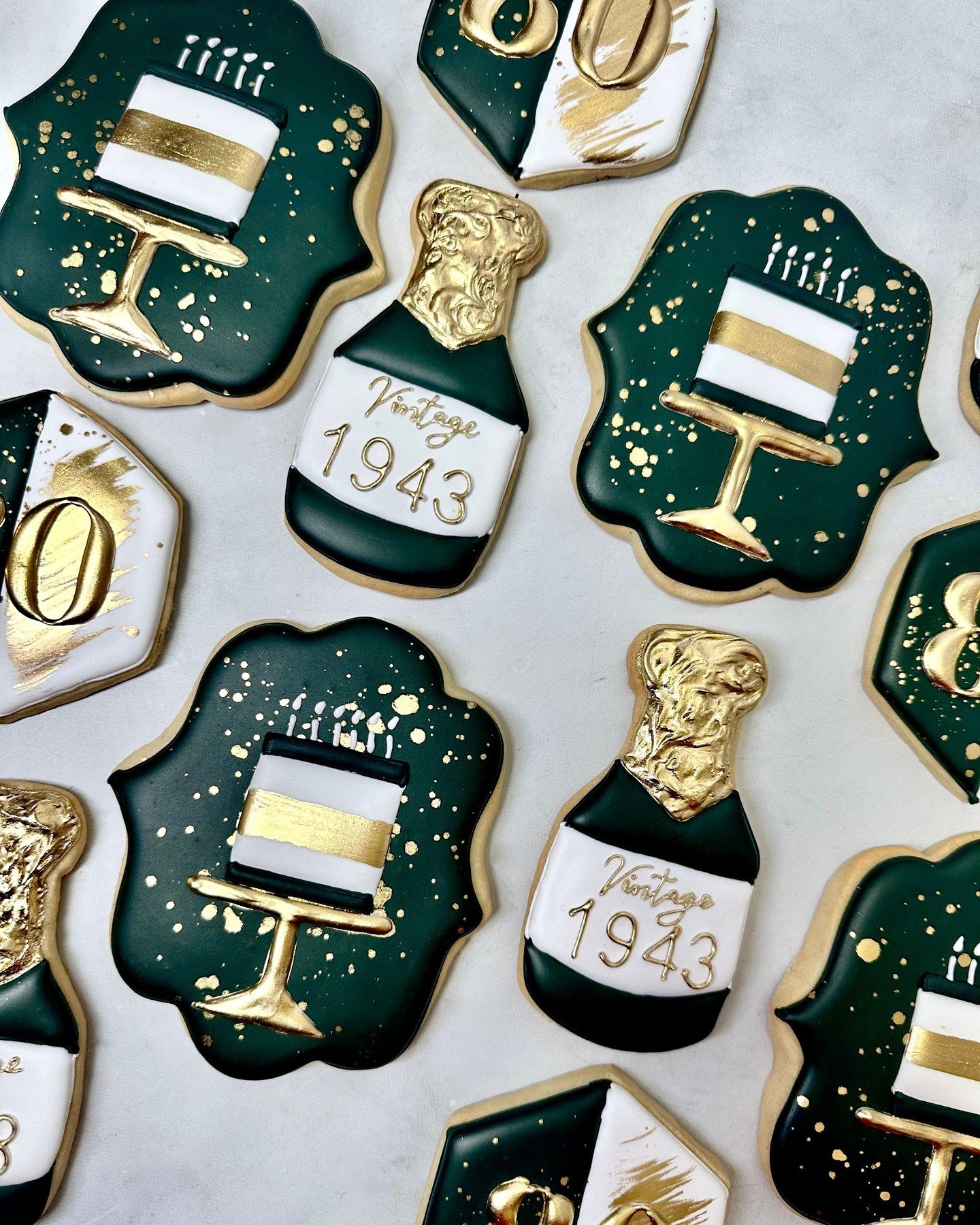 If you go to an 80th birthday party and don't bring these cookies, so help me. 🥂

#80thbirthdaycookies #kupcakekitchen #customcookies #wantcake #80thbirthday #80thbirthdayparty #80thbirthdaycake #cookiegram #birthdayideas #birthdaypartyideas #birthd