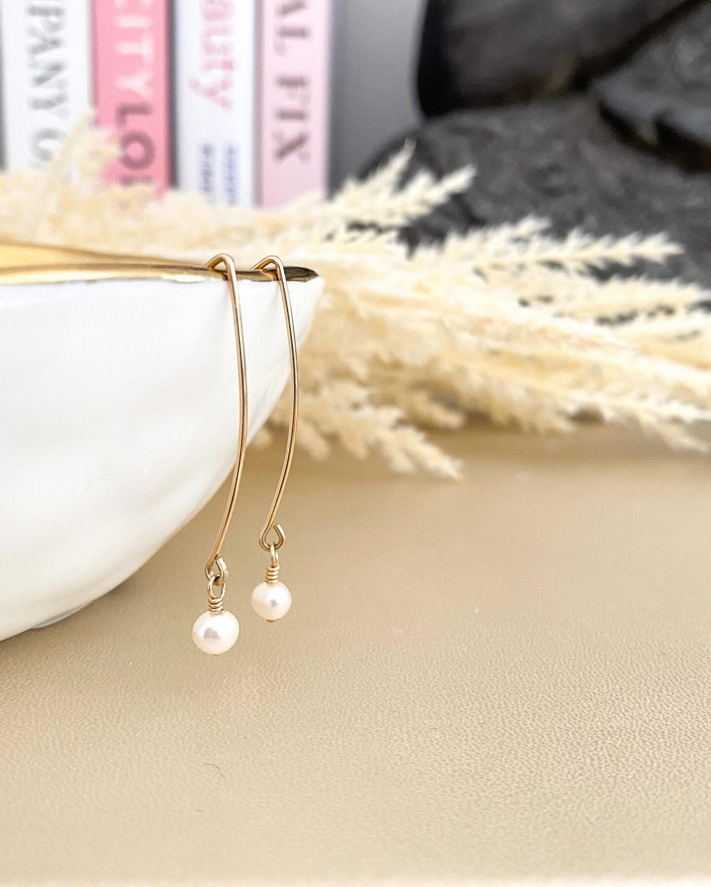 I finally decided to just jump in and begin! Adding earrings to the Just Good Juju family! 🩷😁 There&rsquo;s just something so lovely about Pearls and Gold! I&rsquo;m wearing mine everyday now. Simple, classic and a lil glam!!!!