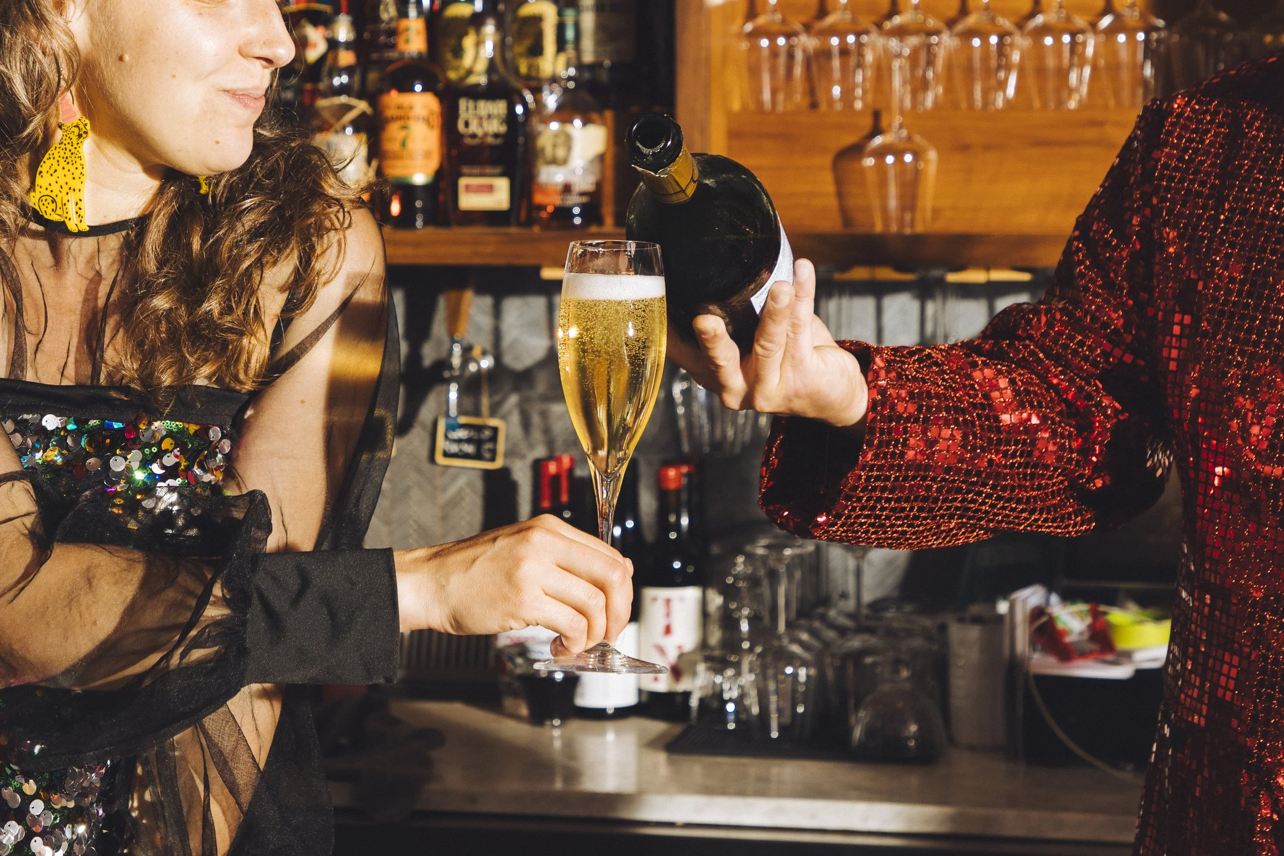 SPARKLETACULAR SPARKLERS: BUBBLES BEYOND CHAMPAGNE