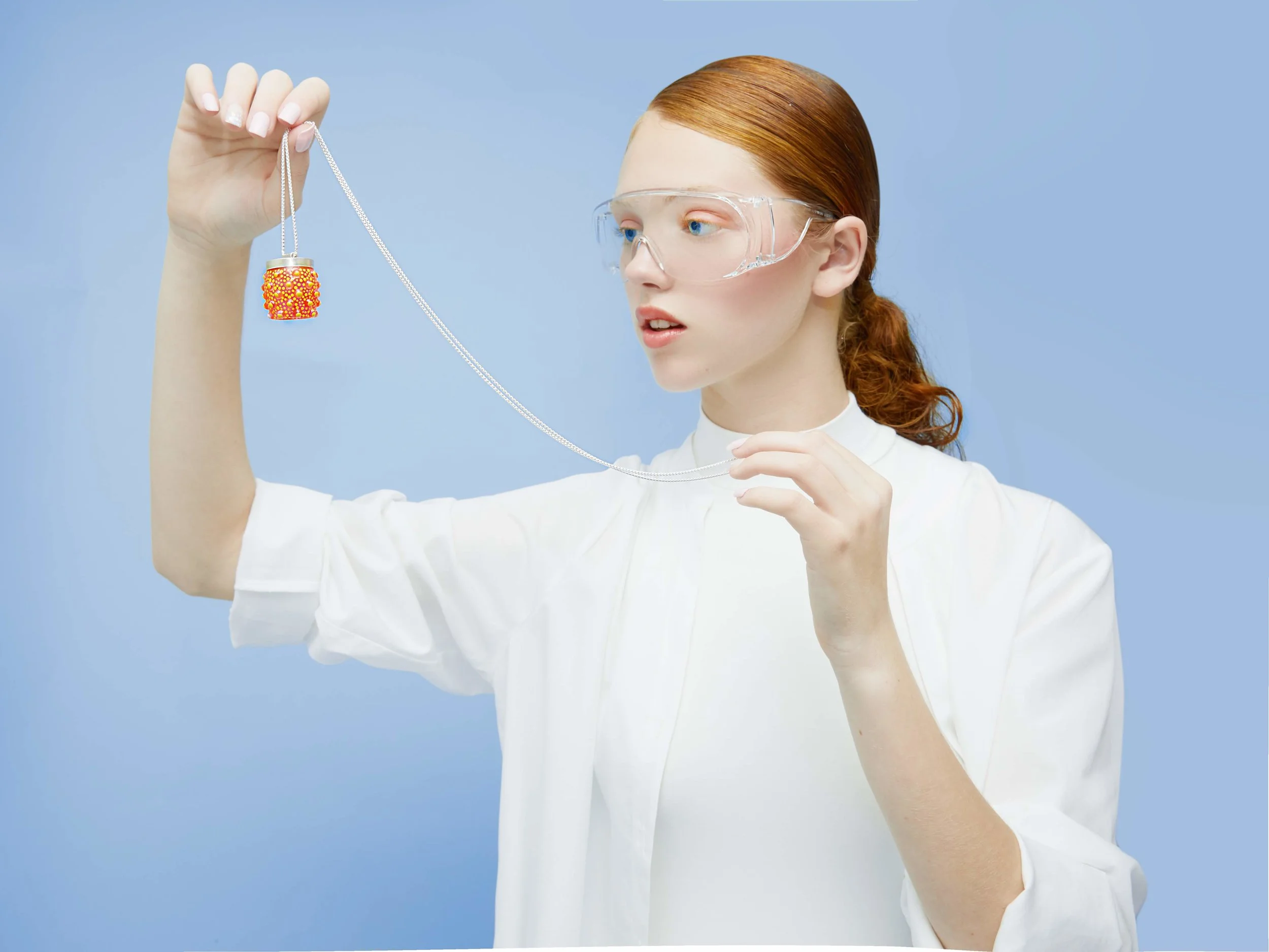 Carina_Pendant_Large_Model_Shot_Lot28_Coral_Bleaching.jpg
