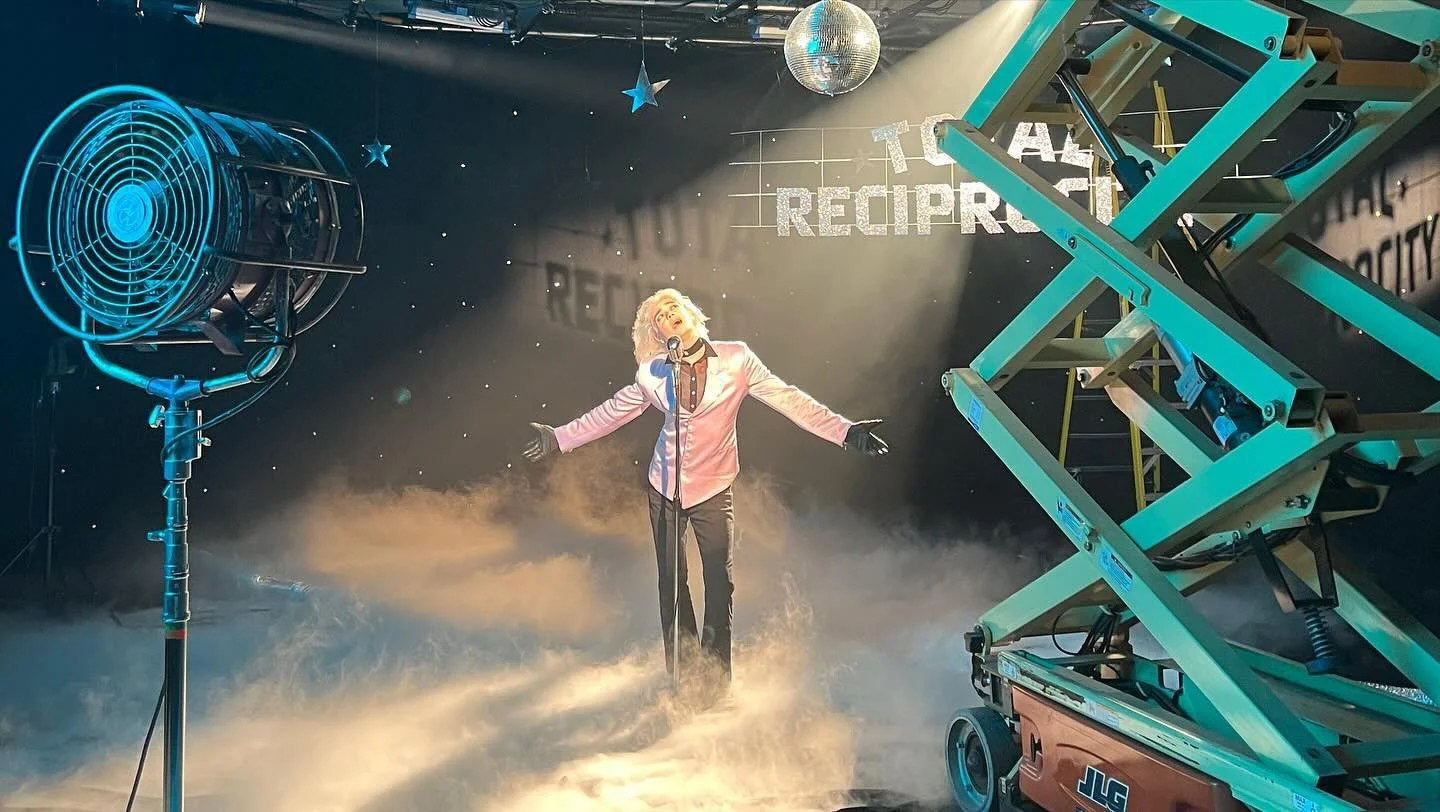 Behind the scenes of @ryderhouston&lsquo;s cover from their latest EP &ldquo;Total Reciprocity.&rdquo; 

#shotatrittenhouse #rfw #studio #setlife #setlighting #gripandelectric #cyclorama #discoball #musicvideo #phillyfilm
