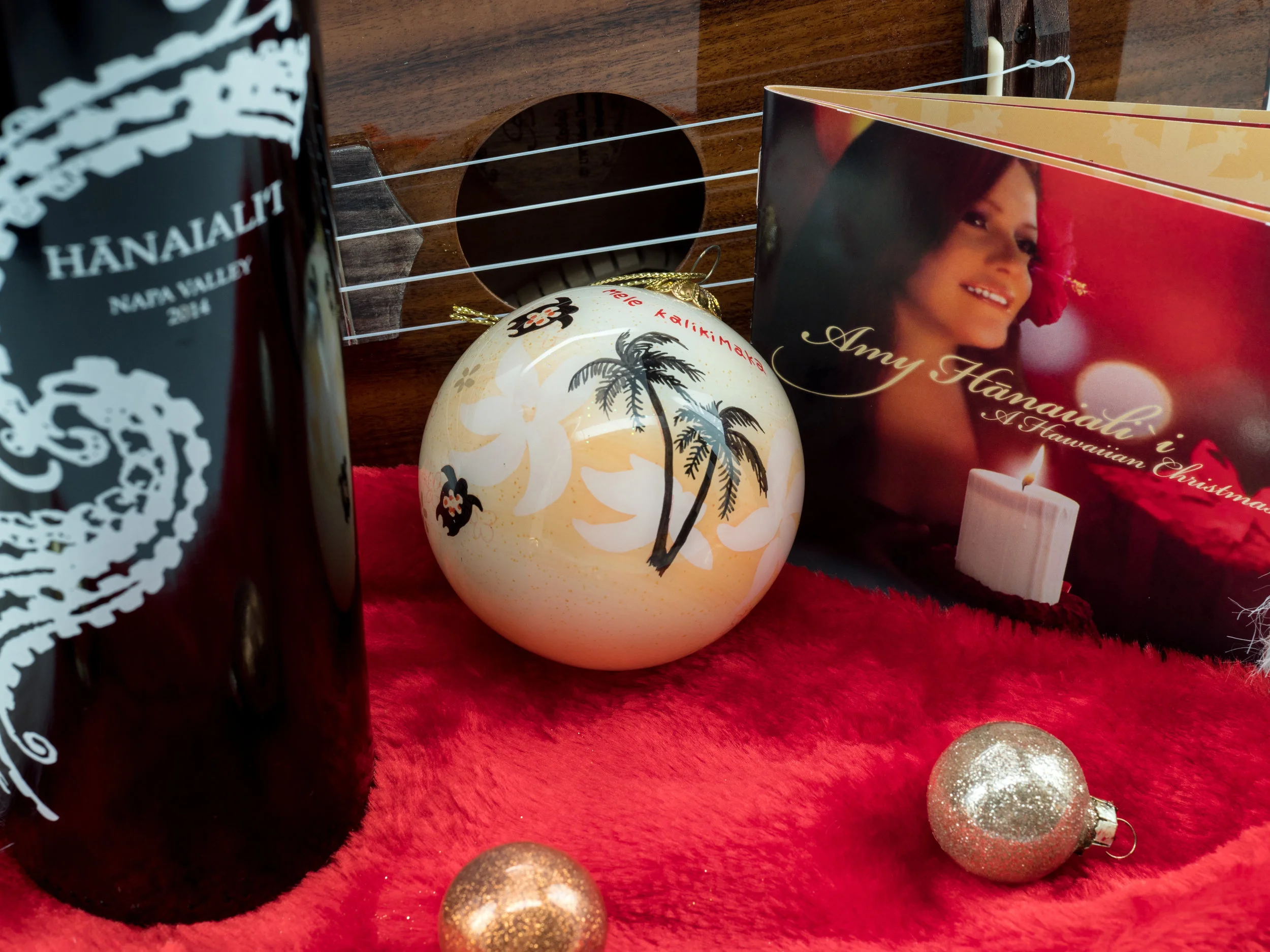 Musings by the Glass - Mele Kalikimaka - Hawaiian Christmas Music and Wine Pairings - Amy Hanaialii Christmas Album and 2014 Hanaialii Merlot from Napa Valley California