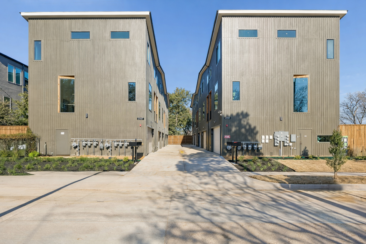 Mail Exterior.png
