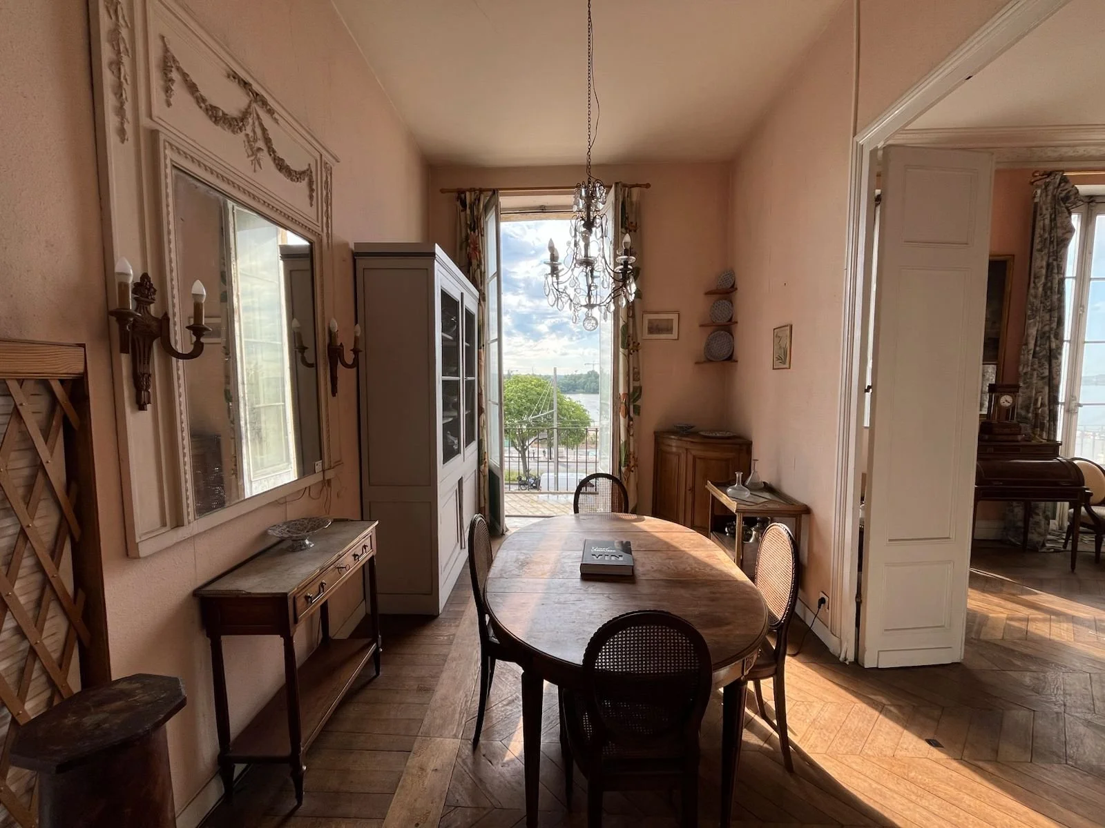 APPARTEMENT BORDEAUX QUAIS (4).jpeg