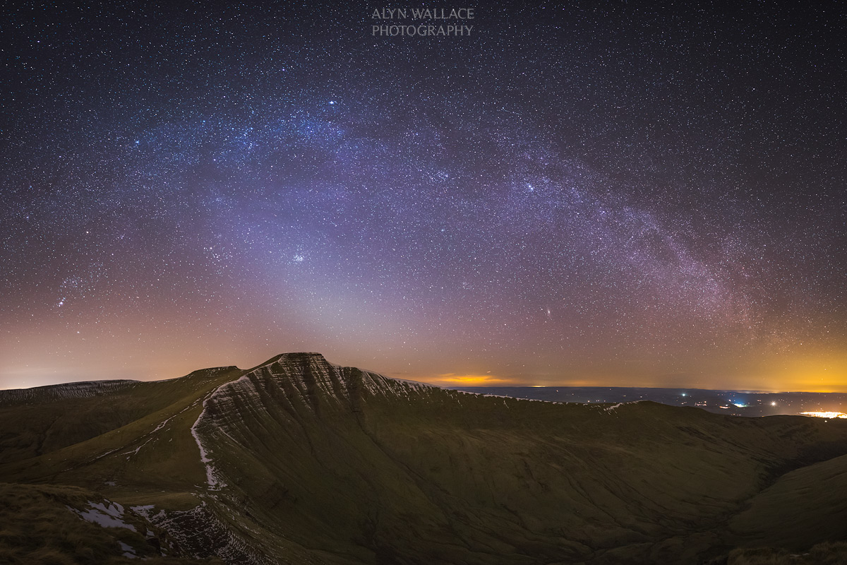 Zodiac-Penyfan-Night-Milky-Way.jpg