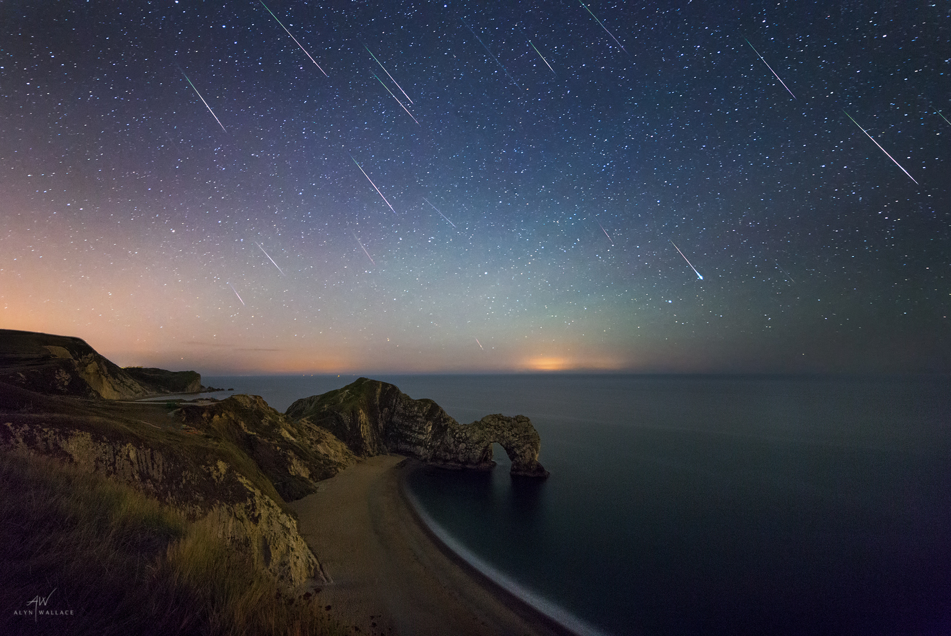 A 2-hour collection of Perseid's above Durdle Door from the night of the peak