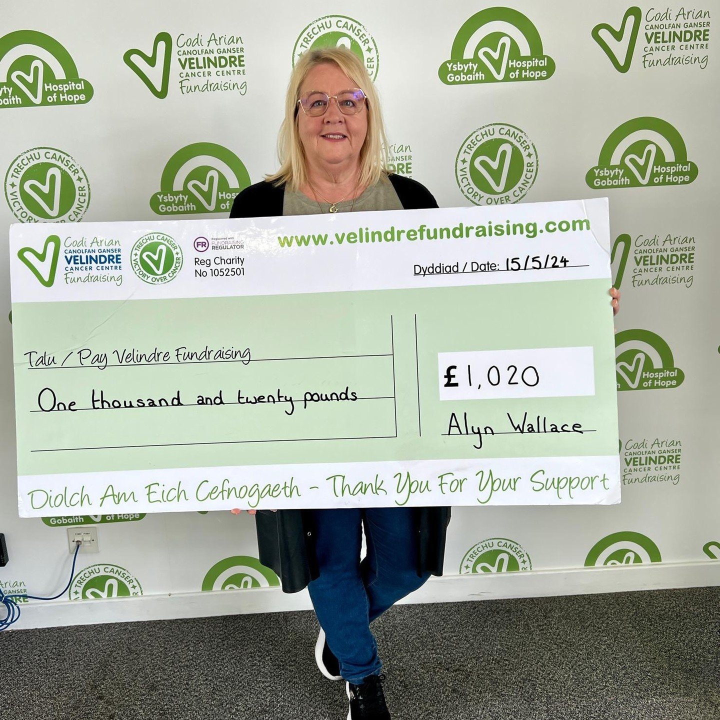 Today I took the collect to Velindre Cancer Centre for the T-cell Lymphoma Unit. As a family we would just like to send a big massive thank-you to everyone who has made a donation, your kindness is greatly appreciated. 🌠💖🌻. #milkywaychasers #newmi